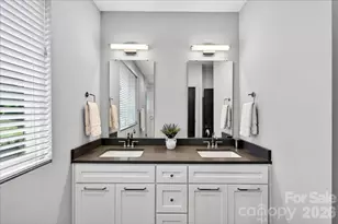 241 Domain Way, Charlotte, NC 28203 - Photo 10