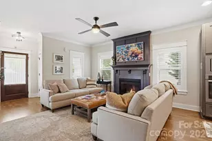 2501 Marshall Pl, Charlotte, NC 28203 - Photo 8