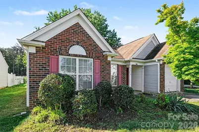 7516 Double Springs Court, Charlotte, NC 28262 - Photo 4
