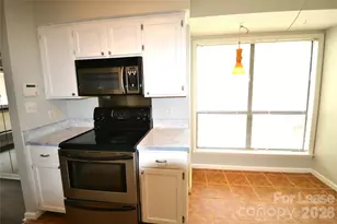 7124 Winery Ln, Charlotte, NC 28227 - Photo 10