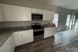 209 Sheffield Dr, York, SC 29745 - Photo 2