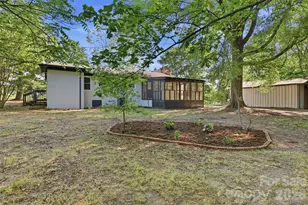 310 Houston Rd, Troutman, NC 28166 - Photo 38