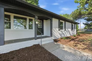 310 Houston Rd, Troutman, NC 28166 - Photo 2