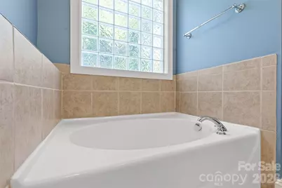 540 Dubois Court, Charlotte, NC 28208 - Photo 32