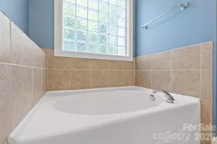 540 Dubois Court, Charlotte, NC 28208 - Photo 32