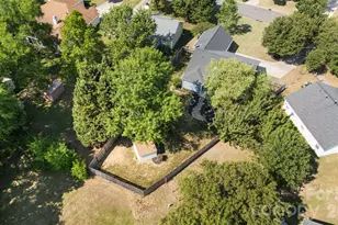 13809 Loch Loyal Dr, Charlotte, NC 28273 - Photo 40
