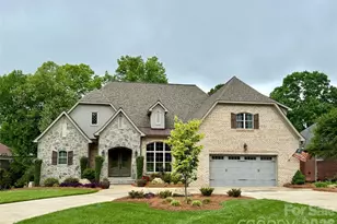 4025 Foxes Trail, Cramerton, NC 28032 - Photo 2