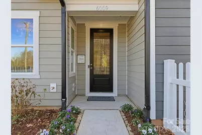 8418 Discovery Lane, Charlotte, NC 28216 - Photo 2