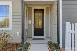 8418 Discovery Ln, Charlotte, NC 28216 - Photo 2