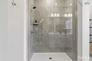 8418 Discovery Ln, Charlotte, NC 28216 - Photo 26