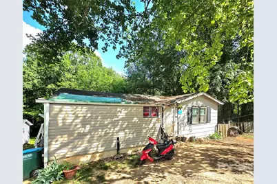 413 S Pinchback Avenue, Bessemer City, NC 28016 - Photo 1