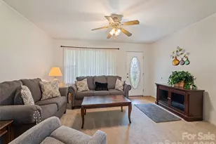 241 Grandview Cir, Waynesville, NC 28786 - Photo 10