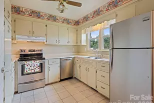 241 Grandview Cir, Waynesville, NC 28786 - Photo 18