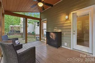 9732 Whitewood Trail, Charlotte, NC 28269 - Photo 36