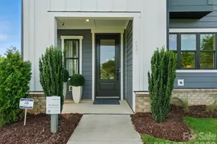 412 Nash St, Fort Mill, SC 29715 - Photo 2