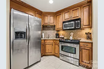 331 Bowling Park Road, Asheville, NC 28803 - Photo 4