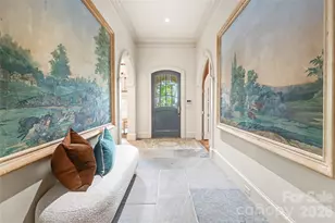 2301 Queens Rd E, Charlotte, NC 28207 - Photo 2