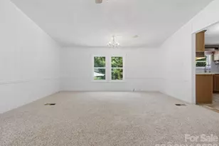715 Dallas Spencer Mountain Rd, Dallas, NC 28034 - Photo 16