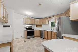 715 Dallas Spencer Mountain Rd, Dallas, NC 28034 - Photo 18