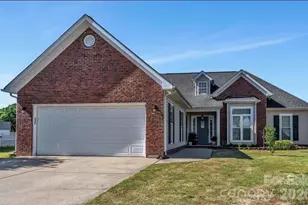 3007 Galena Chase Dr, Indian Trail, NC 28079 - Photo 2