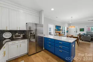 1016 W 1st St, Charlotte, NC 28202 - Photo 18
