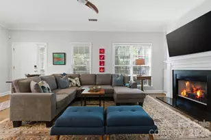 1016 W 1st St, Charlotte, NC 28202 - Photo 14