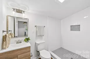 213 Kings Mountain St, York, SC 29745 - Photo 10