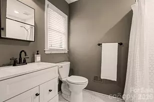 1419 Redcoat Dr, Charlotte, NC 28211 - Photo 16