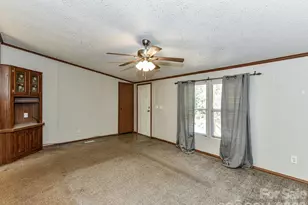 3690 Vickery Dr, Maiden, NC 28650 - Photo 8