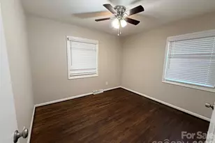 1120 Claremont Rd, Charlotte, NC 28214 - Photo 10