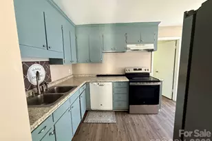 1120 Claremont Rd, Charlotte, NC 28214 - Photo 4