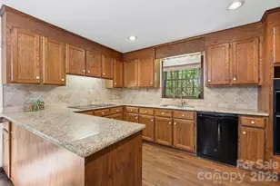 109 Fairway Dr, Fort Mill, SC 29715 - Photo 10
