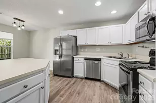 10141 University Park Ln, Charlotte, NC 28213 - Photo 8