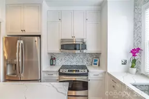 4912 S Hill View Dr, Charlotte, NC 28210 - Photo 8