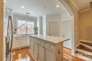 4912 S Hill View Dr, Charlotte, NC 28210 - Photo 10