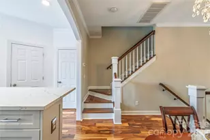 4912 S Hill View Dr, Charlotte, NC 28210 - Photo 12