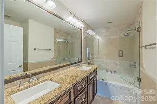 4912 S Hill View Dr, Charlotte, NC 28210 - Photo 14