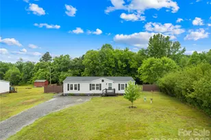 139 Gayle Dr, Troutman, NC 28166 - Photo 2