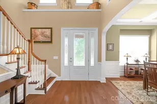 12820 Elkhorn Dr, Charlotte, NC 28278 - Photo 4