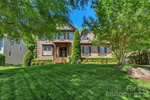 12820 Elkhorn Dr, Charlotte, NC 28278 - Photo 2
