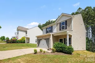 6414 Jerimoth Dr, Charlotte, NC 28215 - Photo 2