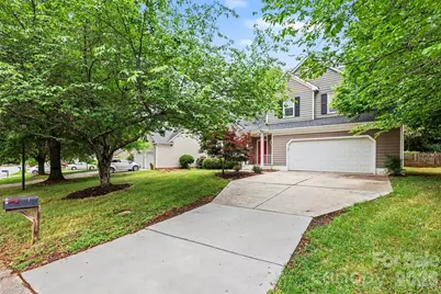 8910 Castlebay Drive, Charlotte, NC 28277 - Photo 2