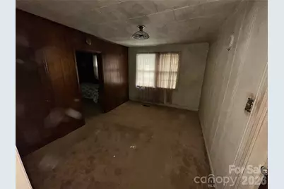 1611 W Fifth Avenue, Gastonia, NC 28052 - Photo 8