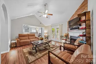 1120 Warpers Ln, Fort Mill, SC 29715 - Photo 4