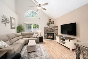 44 Viera Dr, Swannanoa, NC 28778 - Photo 8