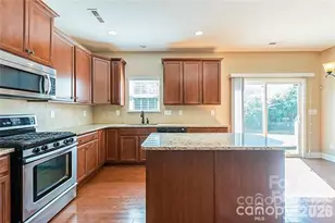 2003 Fallondale Rd, Waxhaw, NC 28173 - Photo 4
