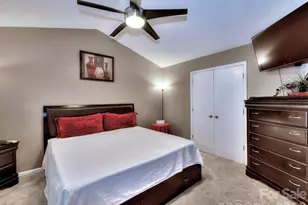 3102 Mintleaf Dr, Charlotte, NC 28269 - Photo 12
