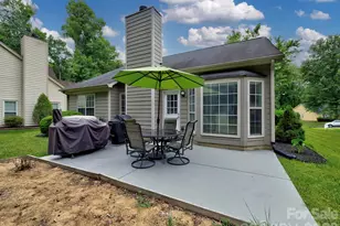 3102 Mintleaf Dr, Charlotte, NC 28269 - Photo 14