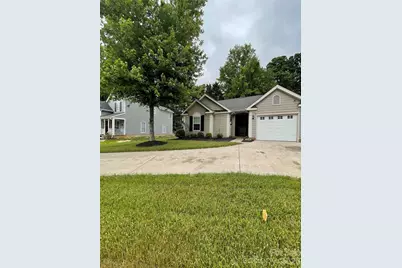 3102 Mintleaf Drive, Charlotte, NC 28269 - Photo 2