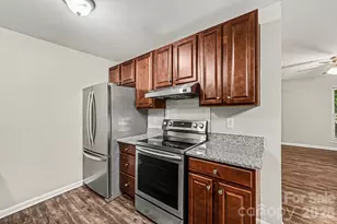 8800 Royal Scot Ln, Charlotte, NC 28227 - Photo 8